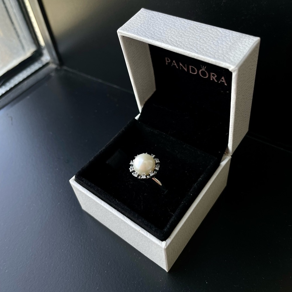 Pandora Everlasting Grace Ring with Pearl